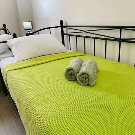 Modern 2Br Near Centre -5Min Wlk Apartment Patras Exterior photo